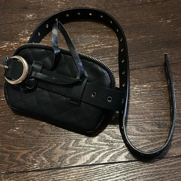 Belted Vintage Bebe Bag - Picture 4 of 4